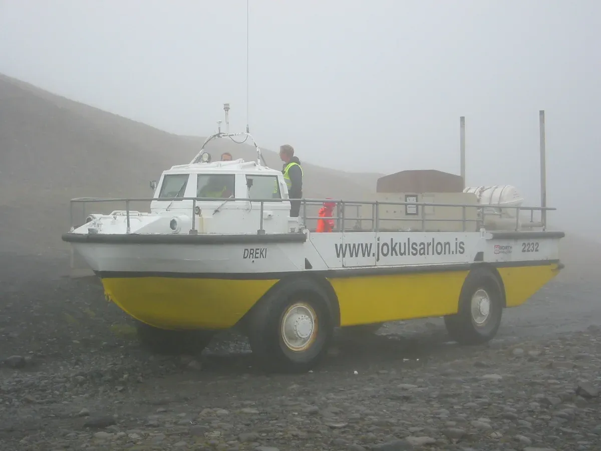Amphibious boat at Jökulsárlón in fog on a Jökulsárlón amphibian boat tour